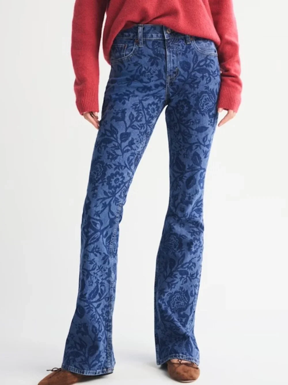 NWOT Mid Rise Bootcut Floral Print Jean - Picture 1 of 4